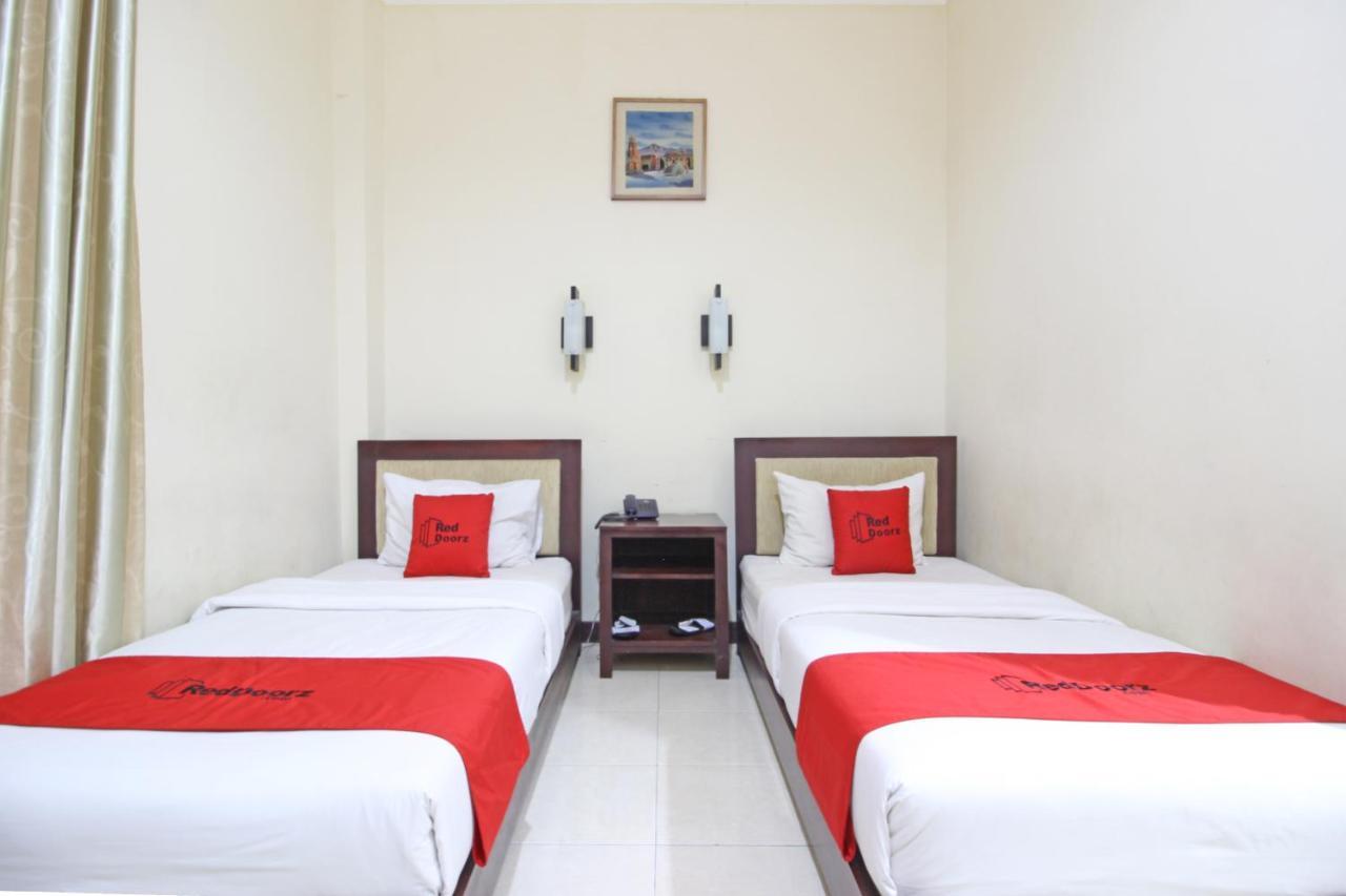 Hotel Septia Джокьякарта Экстерьер фото